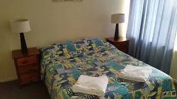 Clifford Park Motor Inn 투움바